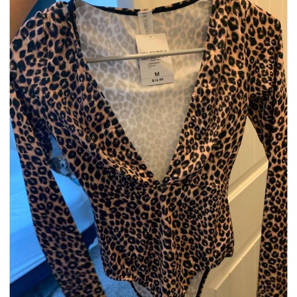 Long sleeve leopard bodysuit